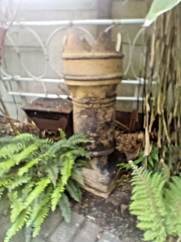Vintage king chimney - vintage, pots