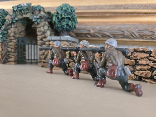 Vintage timpo army lead - vintage,