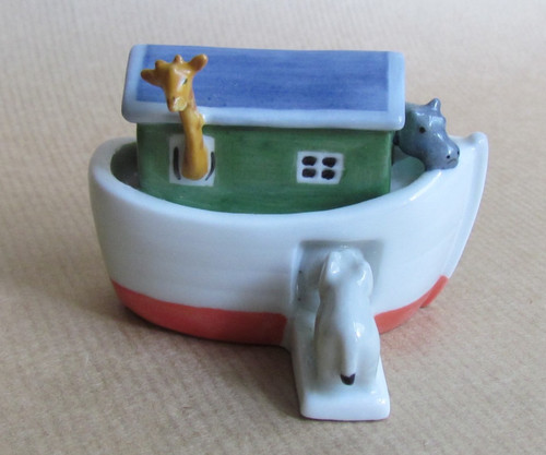 Royal copenhagen figurine - royal,