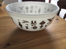 Vintage Pyrex Early American