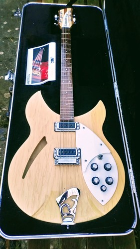 Rickenbacker 330 mapleglo 2014 - rickenbacker,