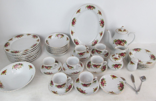 Royal norfolk rose floral - royal,