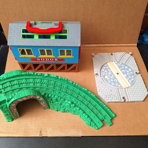 Trackmaster thomas the tank - thomas,