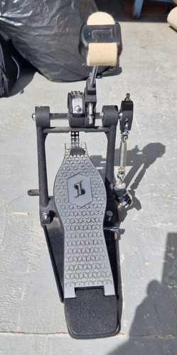 Stagg series single kick - 52,