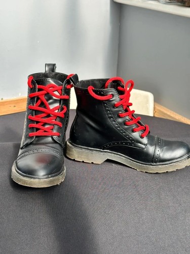 Women select black - black, lace-up