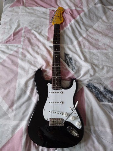 Vintage black stratocaster - black,