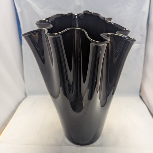 Tall black glass handkerchief - tall,