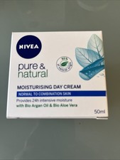 Nivea Moisturising Day Cream -