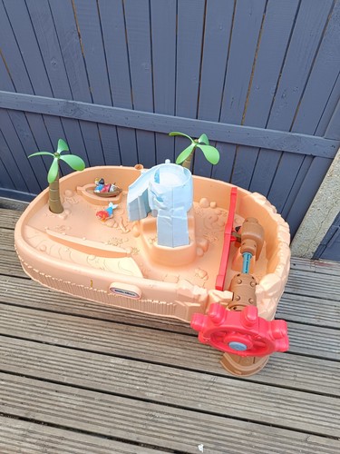 Little tikes island - island, wavemaker
