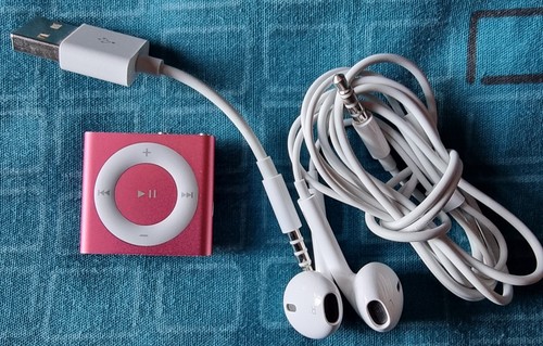 Apple ipod shuffle 4th gen - 4th,
