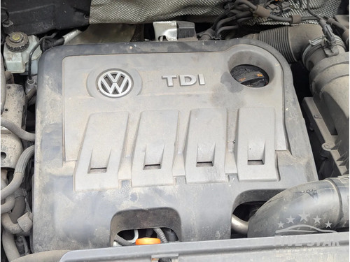 Tiguan top engine cover - top,