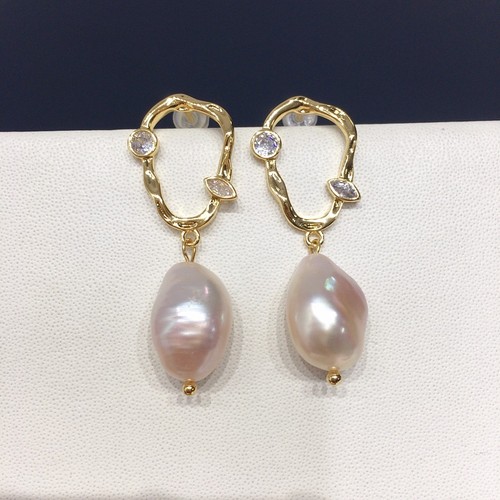 Retro royal court baroque - royal,