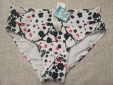 Debenhams Japanese Floral Fold