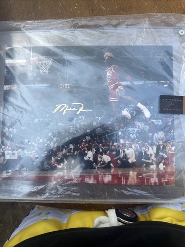 Upper deck signed michael - upper,