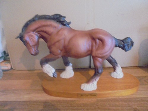 Beswick spirit earth - 'spirit, earth'