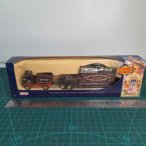 Lledo showmans model aec - lledo,