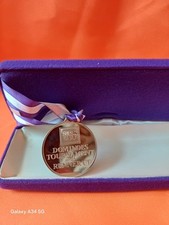 Silk Cut Dimneos Tournament 1985 Runner up medal with case. Nice!
