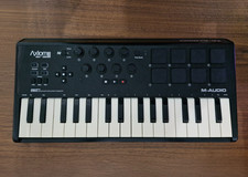 M-audio Axiom Air Mini 32 (great condition + box)