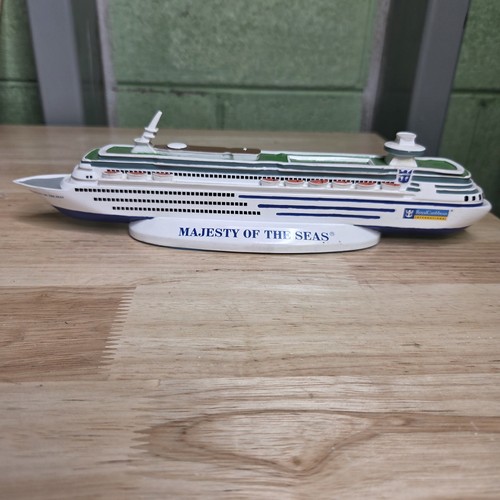 Royal caribbean majesty the - royal,