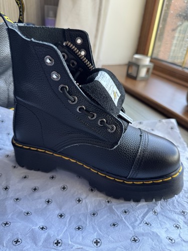 Martens women size 6 - martens,