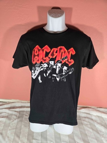 Rock bust world - ac/dc,