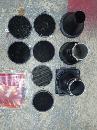 Job lot bundle bowens grids - bundle, of