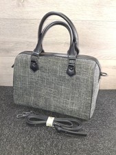 Women's Medium Sized Shoulder