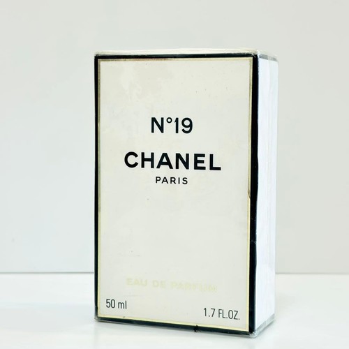 New chanel no19 eau - chanel,