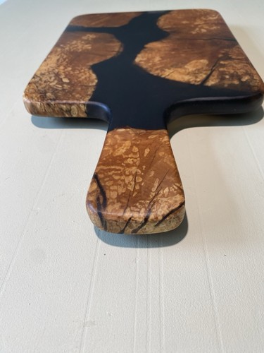 Wood black resin serving - &,