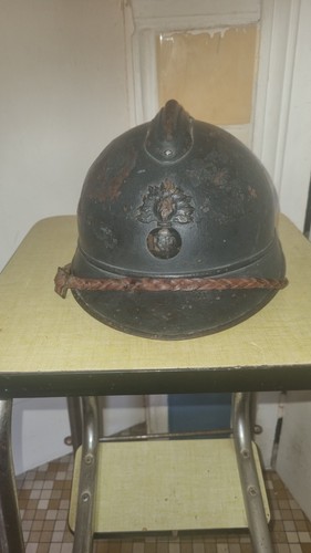 Adrian helmet model 1915