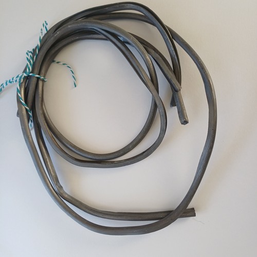 Rounded flat lead - came, h