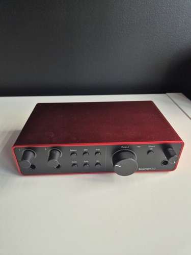 Focustite scarlett 2i2 4th - scarlett,