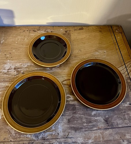 Three small glossy - glossy, toned