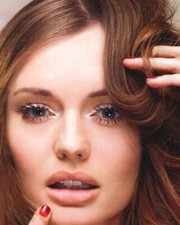 SEXY LAURA HADDOCK 8x10 PHOTO
