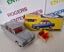 Vintage Telsalda Plastic Singer Vogue Saloon With Original Box & Luggage 20725