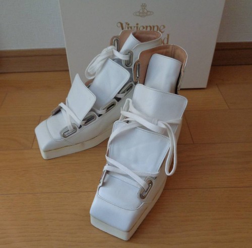 Unused vivienne westwood - unused,
