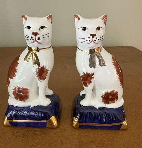 Staffordshire porcelain cats - porcelain,