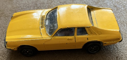 Corgi jaguar yellow - corgi,