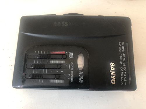 Sanyo cassette player fm - cassette,