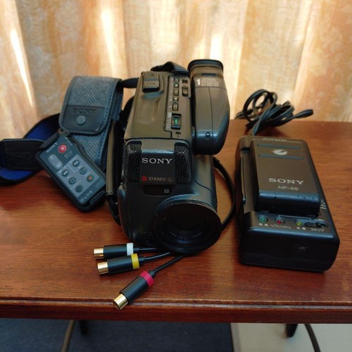Sony ccd tr205 - ccd-tr205, camera