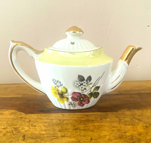 Vintage gibson floral ceramic - vintage,