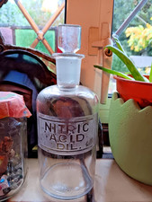 Old Antique Chemist Apothecary Bottle with Glass Stopper NITRIC ACID DIL