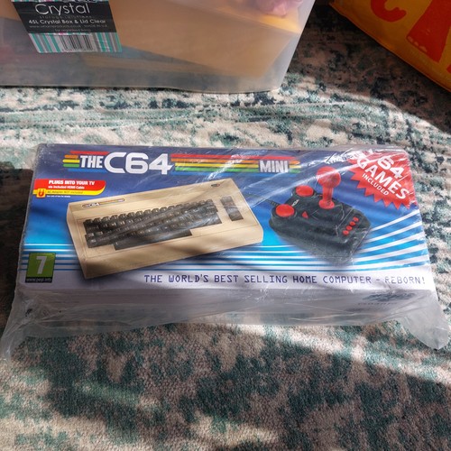 The c64 mini console - mini,