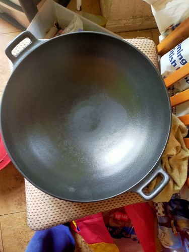 Chasseur 38cm cast - le, wok