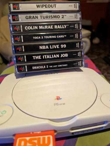Sony playstation bundle - 1,