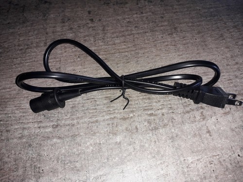 Quad 303 mains - (2,
