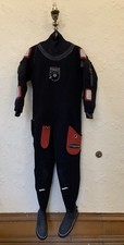 NORTHERN DIVER DRY SUIT WITH