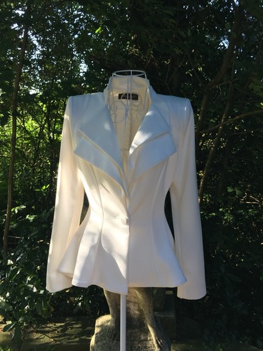 Celeb boutique now house of - celeb,