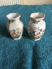 2 x Vintage  Aynsley Cottage