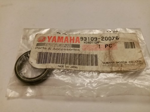 Yamaha oil seal - oil, 93109-20076